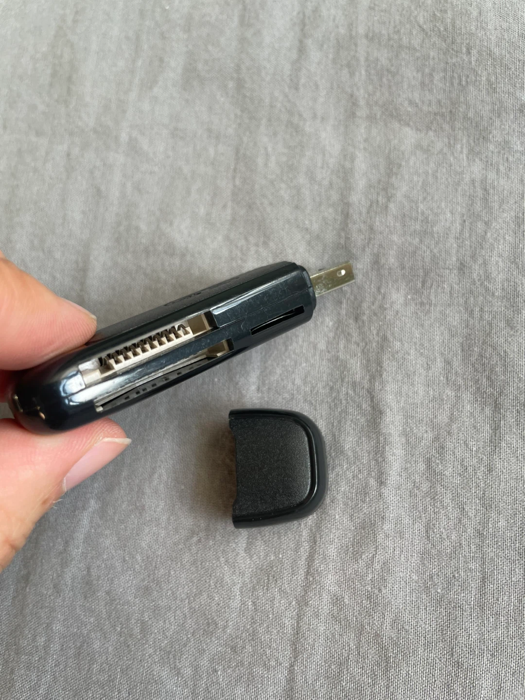 Black Multi-Card Reader Adapter - photo 3