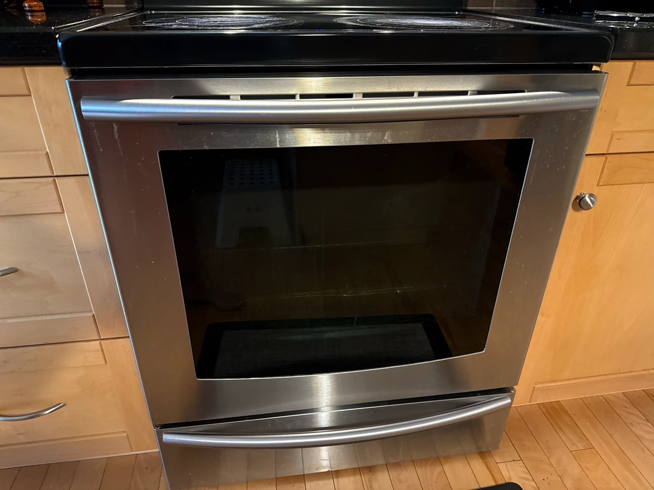 $ 50 Samsung Stainless Steel Electric Stove and Oven - photo 4