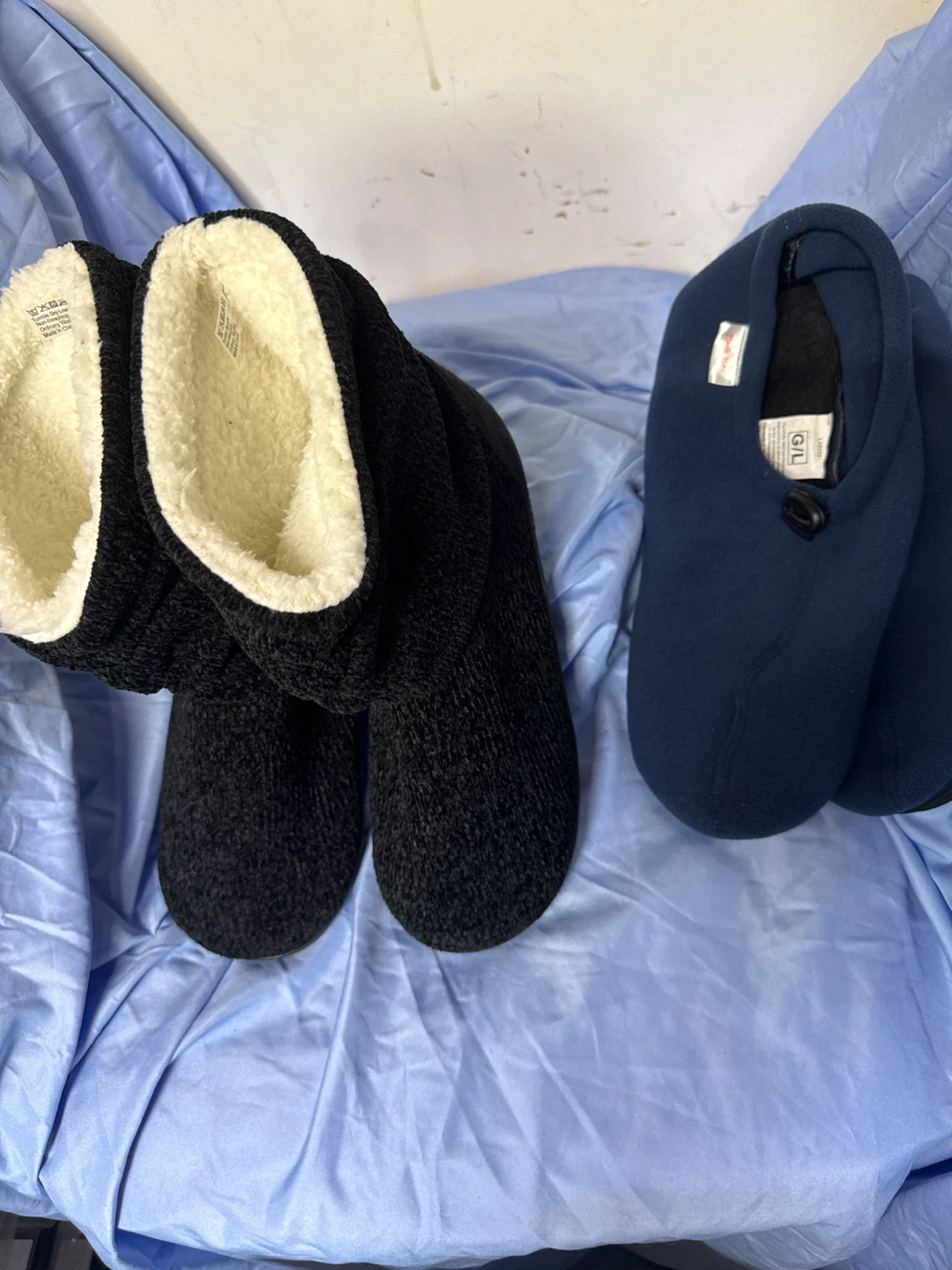 Longbay and Navy Slipper Lot