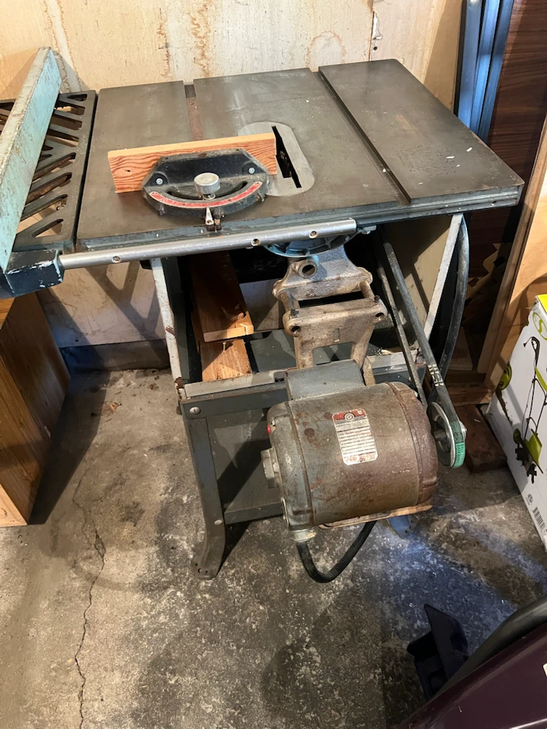Vintage Table Saw with Motor - photo 4