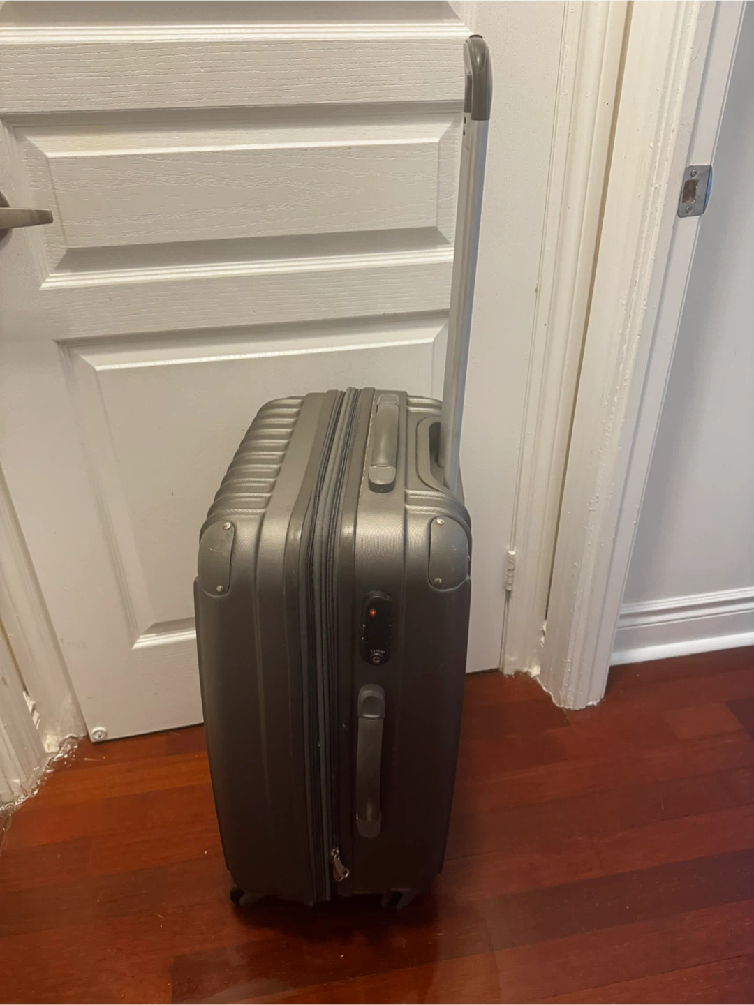Grey Hardshell Spinner Suitcase - photo 2