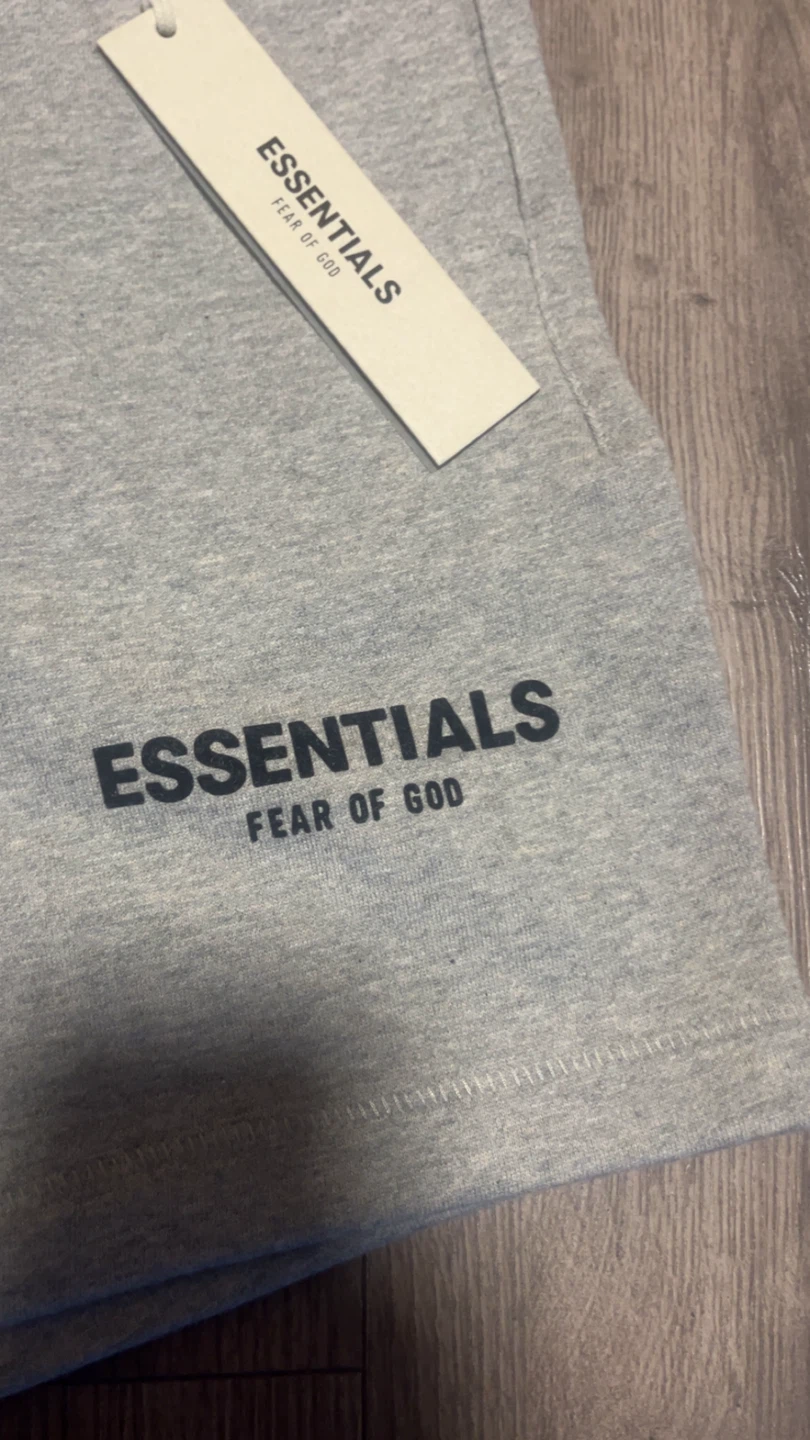 Essentials Fear of God Grey Sweat Shorts - photo 2