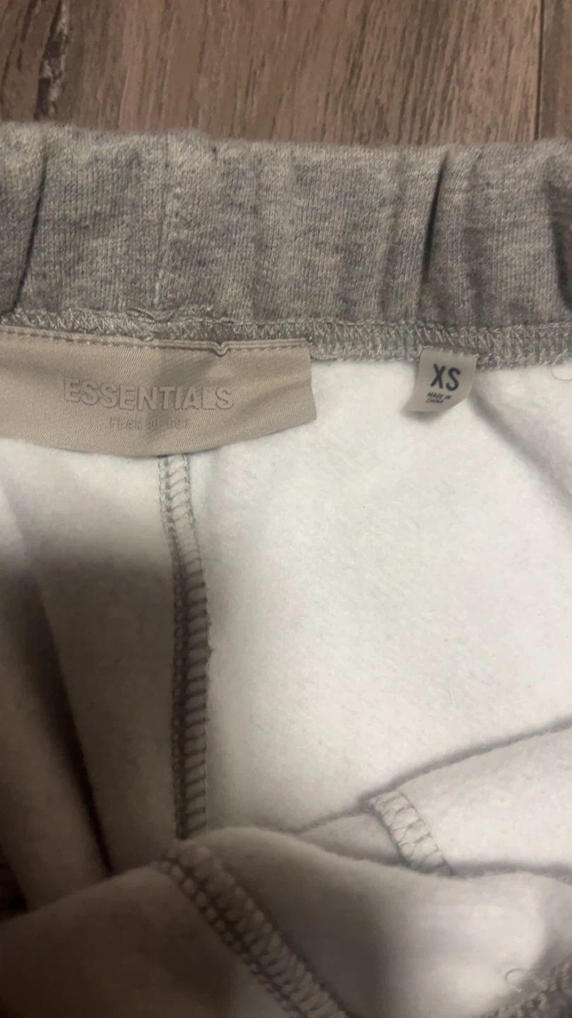 Essentials Fear of God Grey Sweat Shorts - photo 5