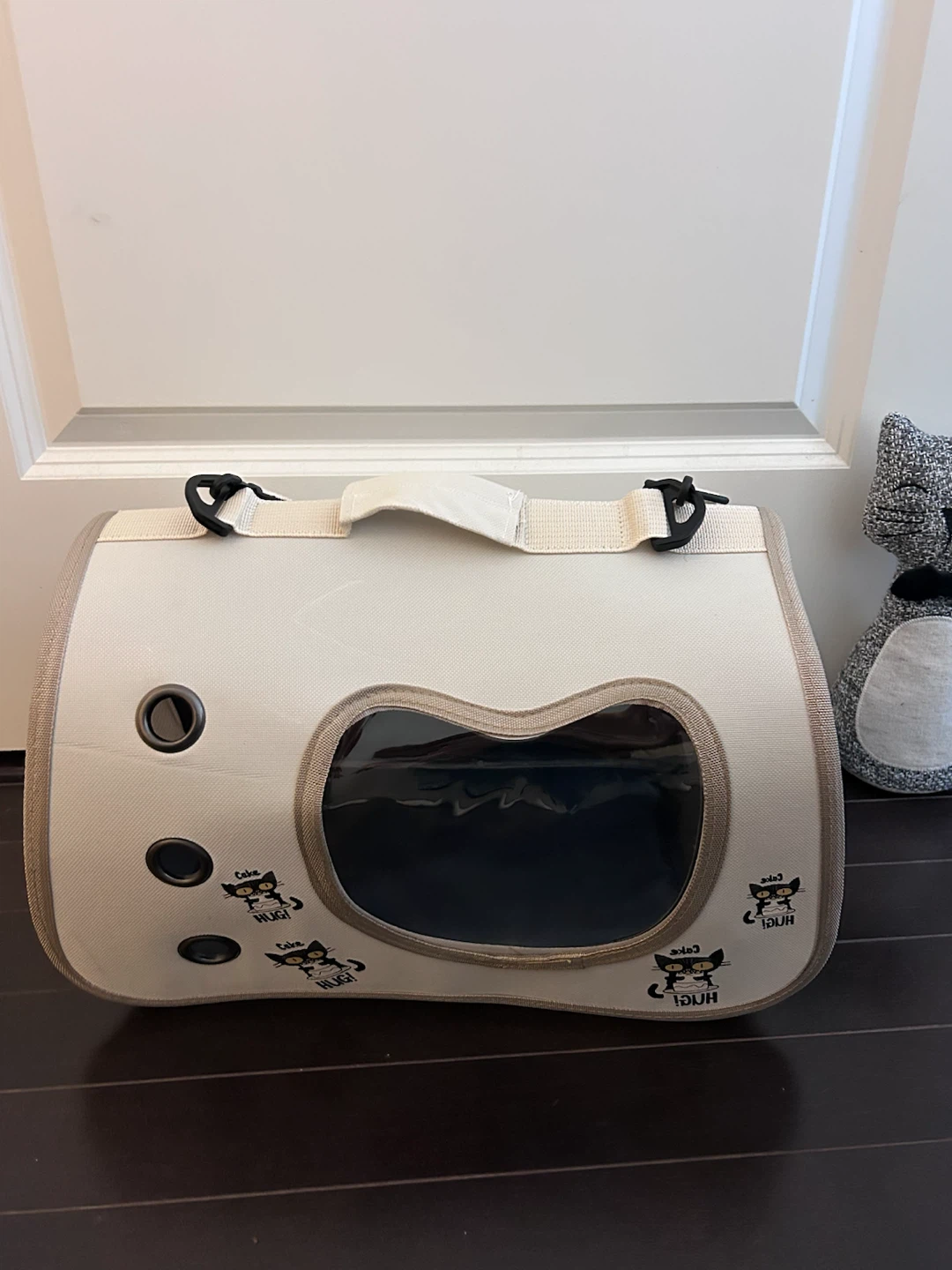Cat carrier bag