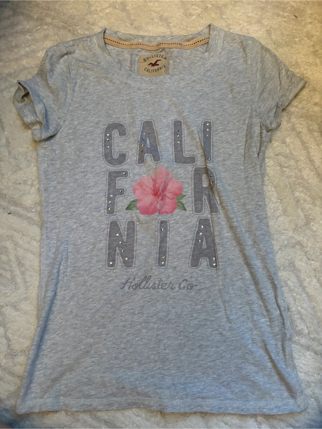 Hollister California Graphic T-Shirt Medium