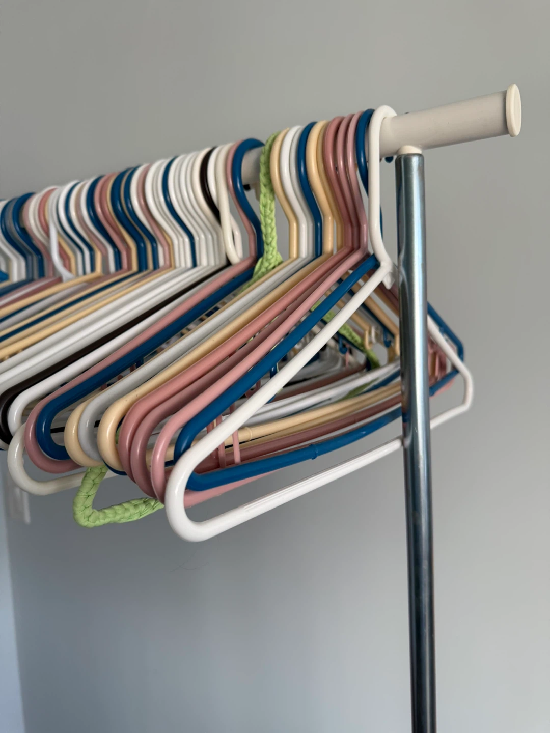 Plastic Clothes Hangers