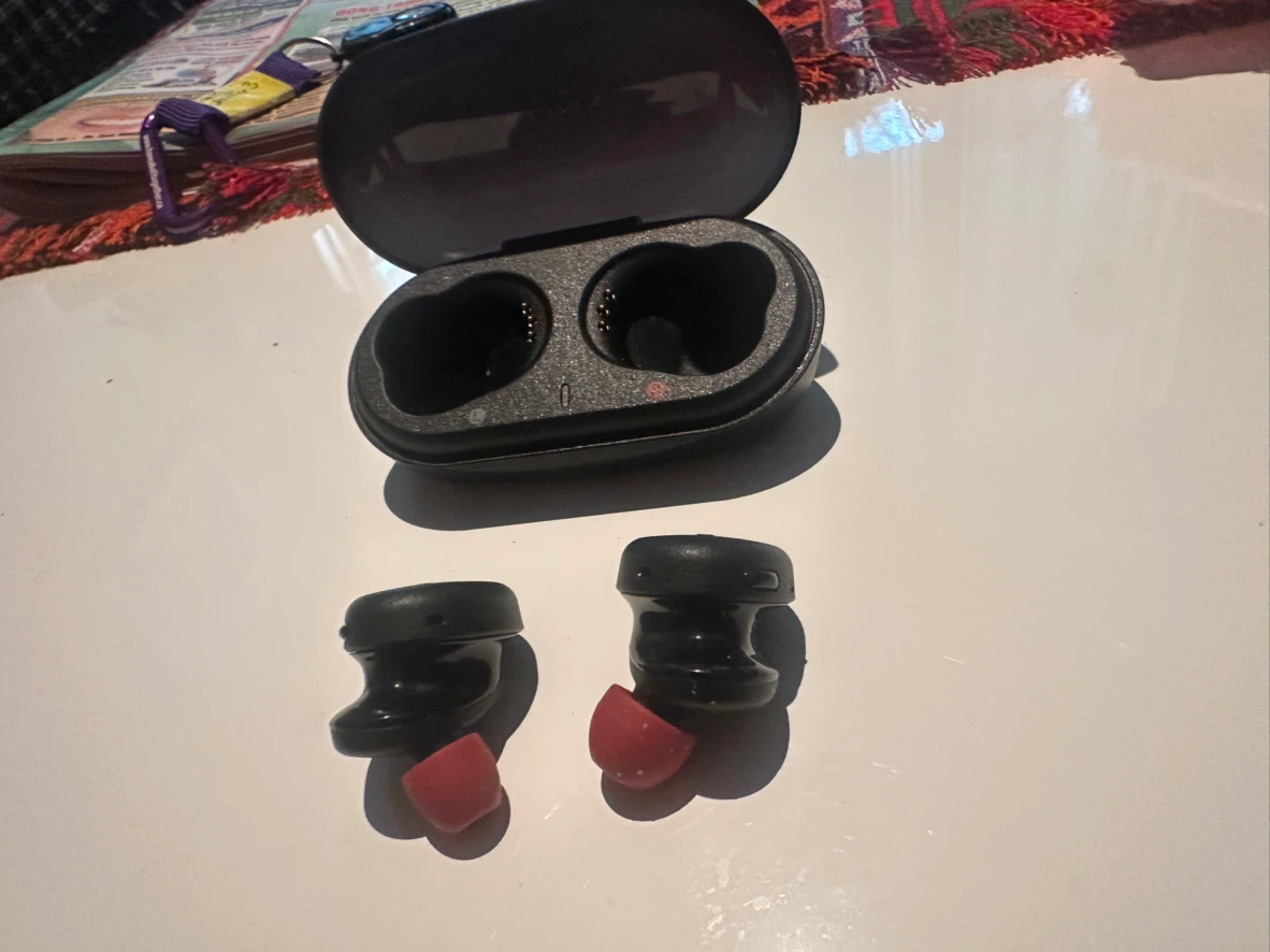 Sony Wireless Earbuds. Model-WF-XB700 - photo 4