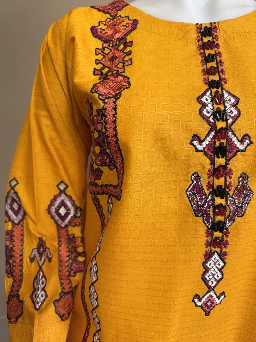 Pakistani cotton embroidered kurti - photo 4
