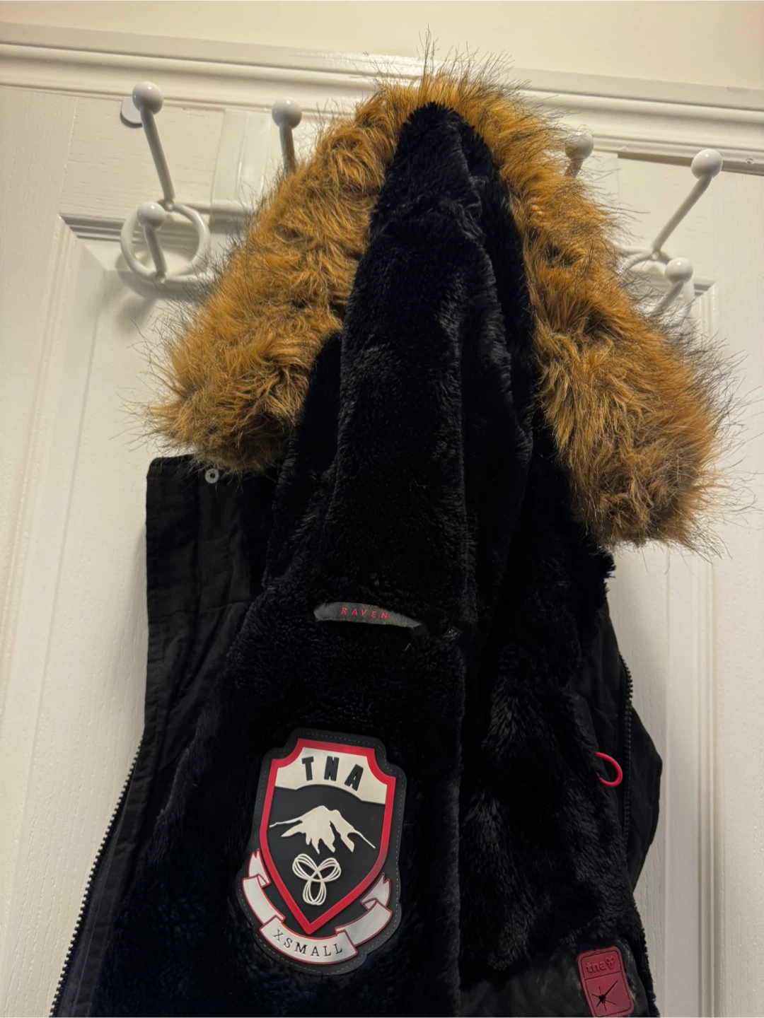 TNA Raven Winter Parka Black - photo 4