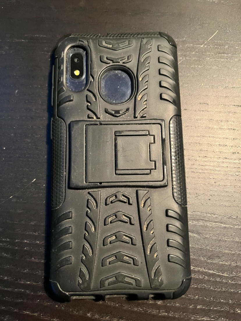 Samsung Galaxy A10e - photo 2