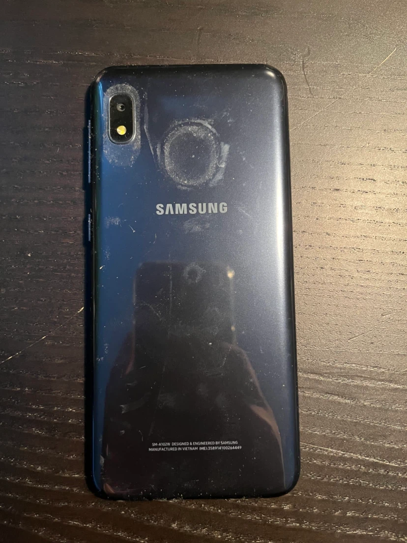 Samsung Galaxy A10e - photo 3