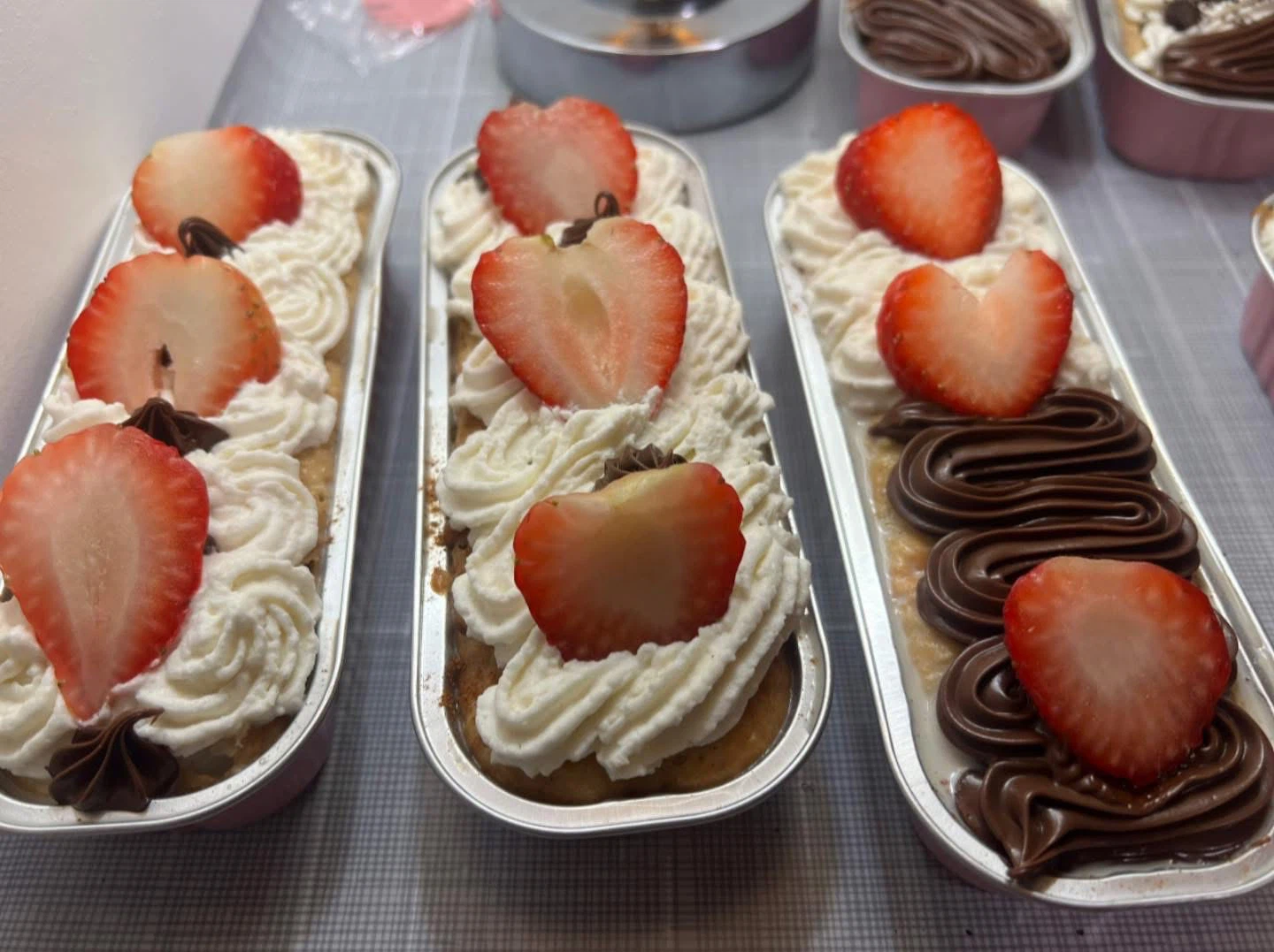 Sweet Time Desserts - Strawberry & Oreo Cakes - photo 2