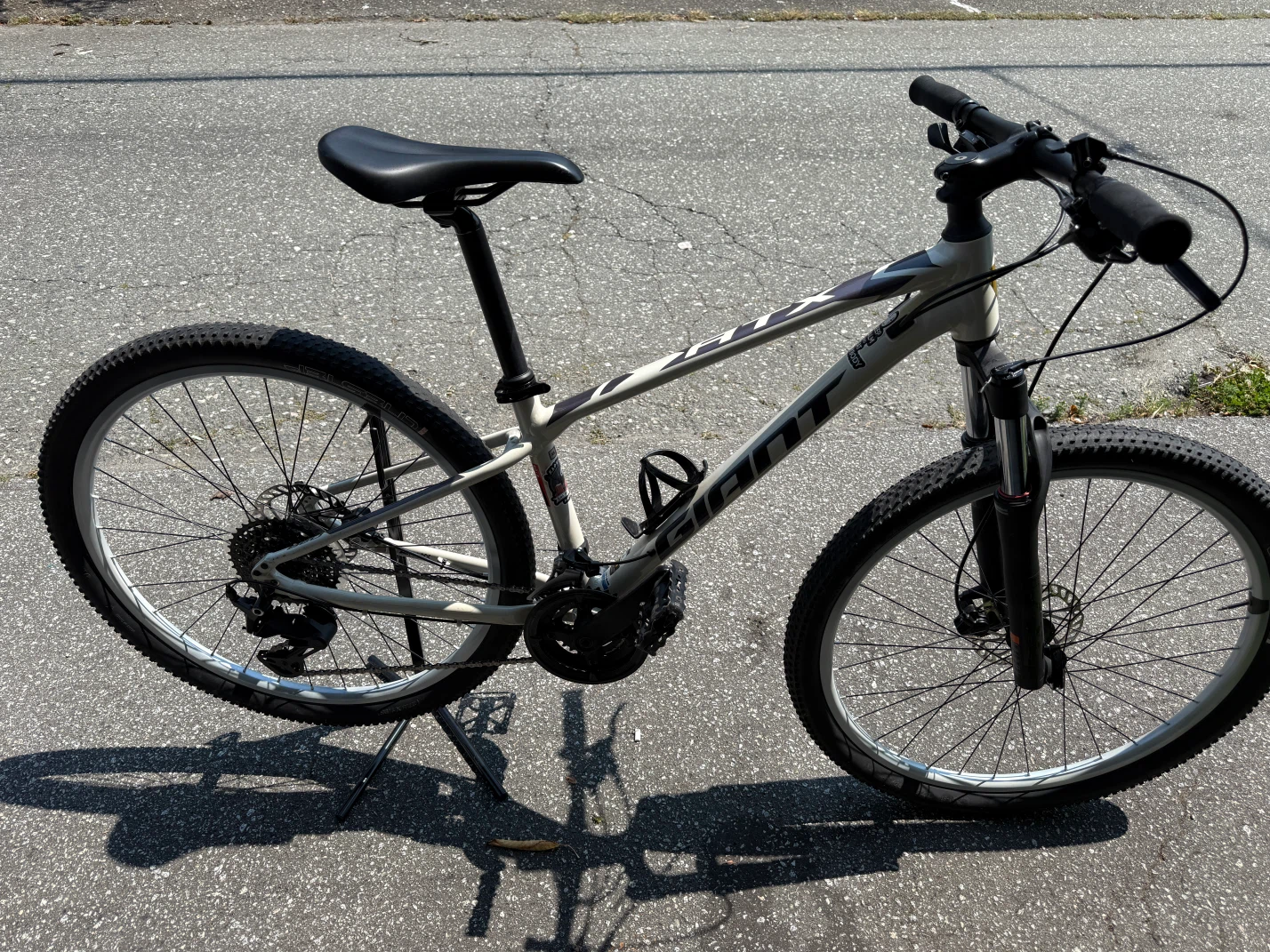 SELLING 2 MOUNTAIN BIKES - photo 4