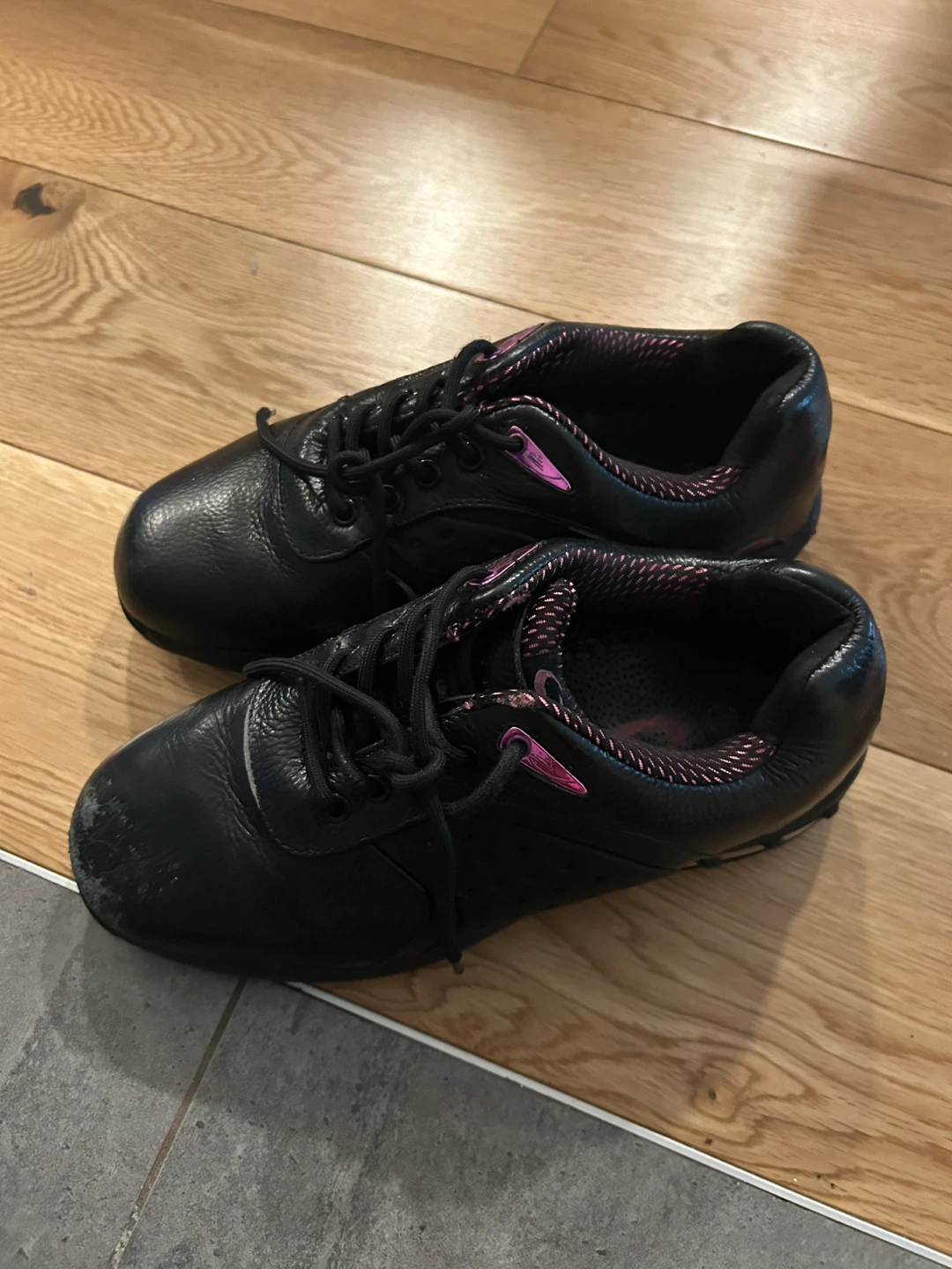 Women’s Goldline Curling Shoes - photo 3