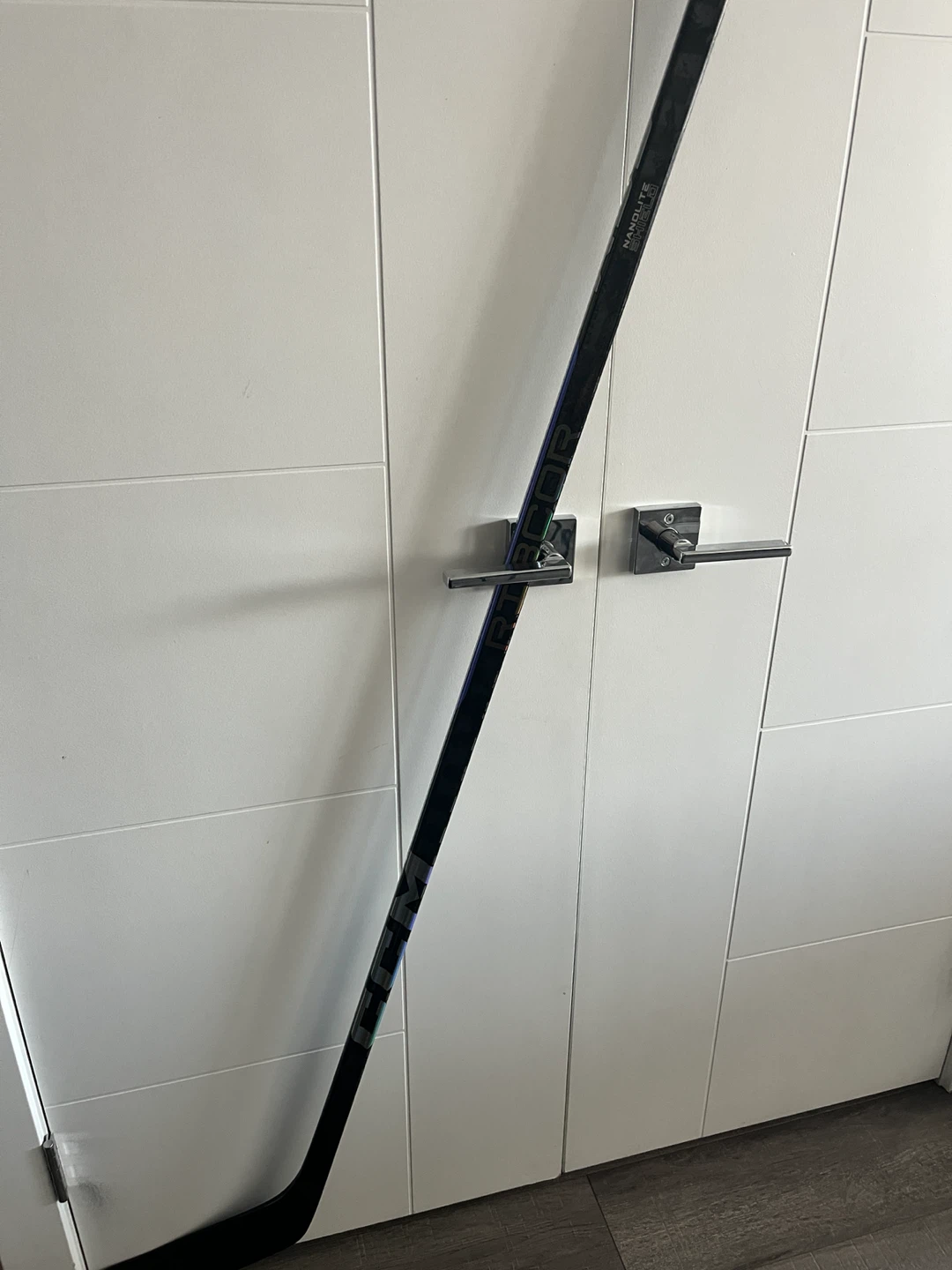 CCM Ribcor Hockey Stick RH - photo 4