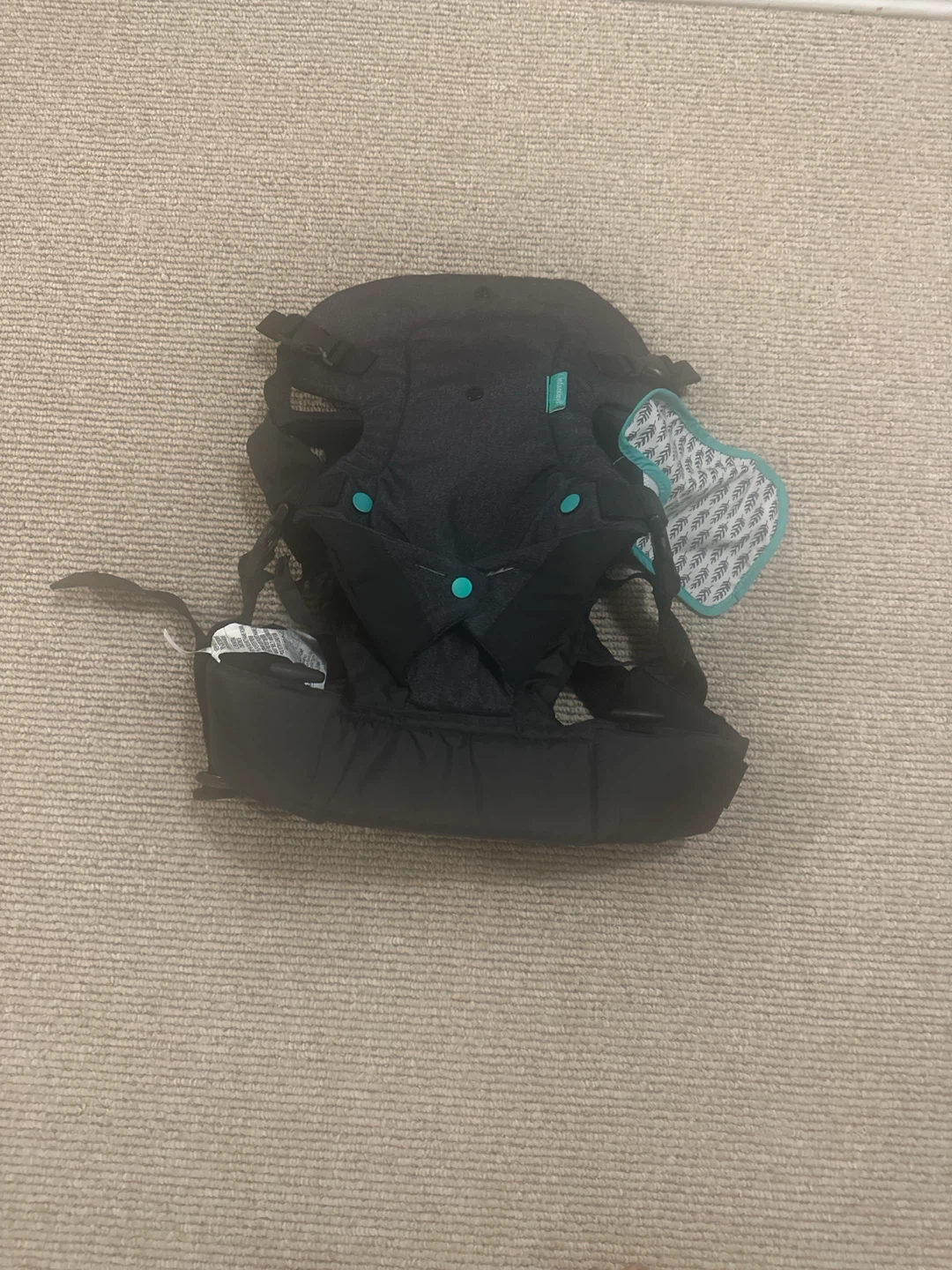 Infantino Baby Carrier - photo 2