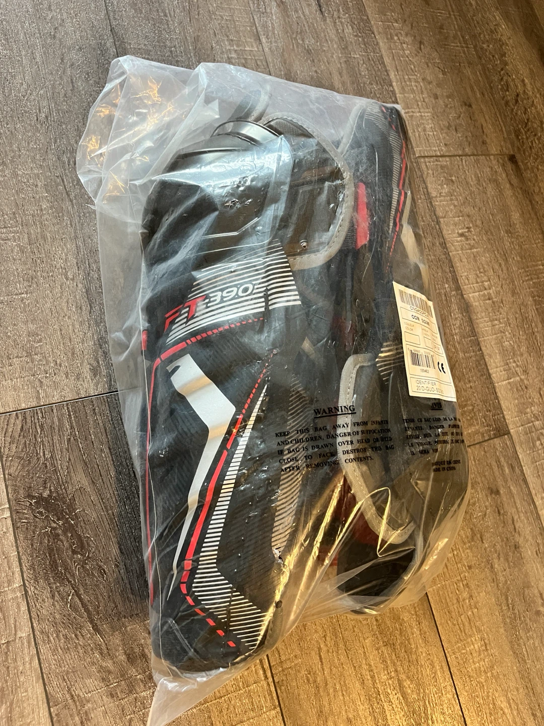 CCM FT390 Senior Shin Guards 14”