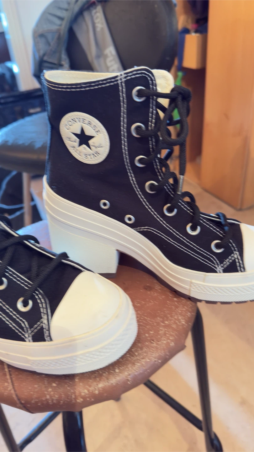 Converse Chuck Taylor 70  Deluxe - photo 2
