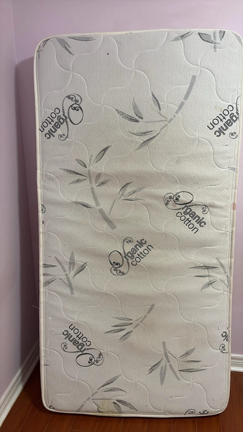 Free Single and Twin Mattress - good condition - photo 2