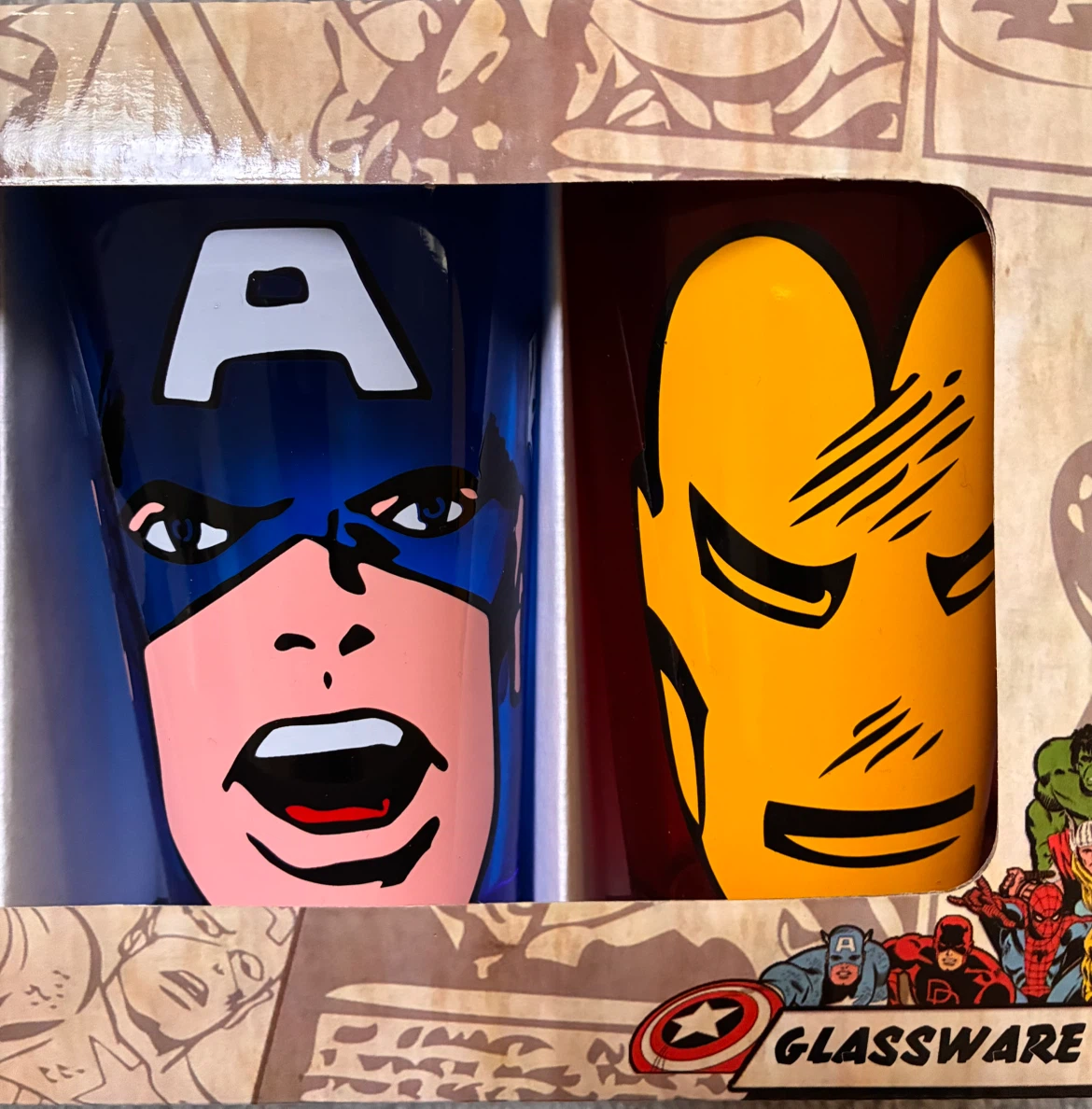BNIB set of 4 Marvel glasses - photo 3
