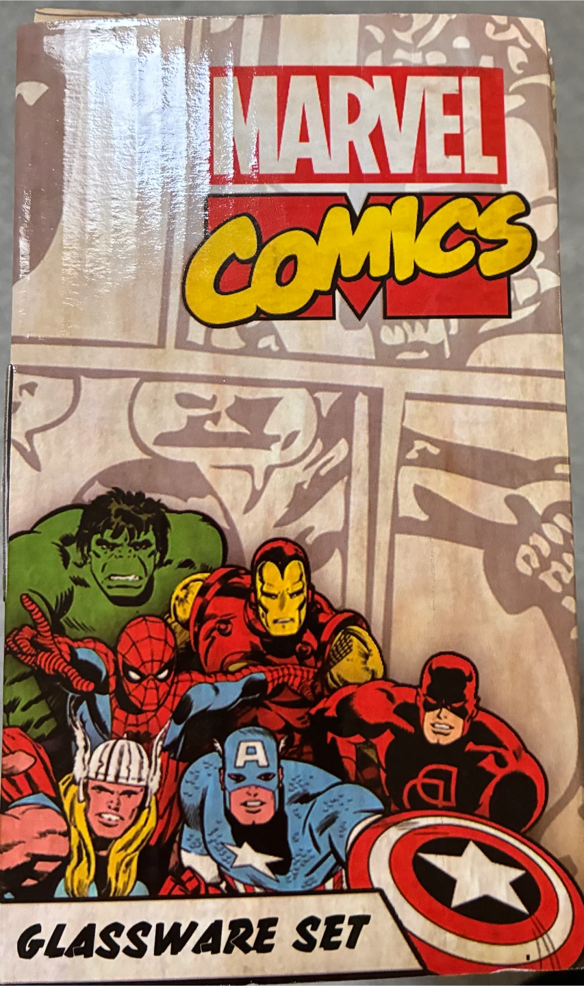 BNIB set of 4 Marvel glasses - photo 4