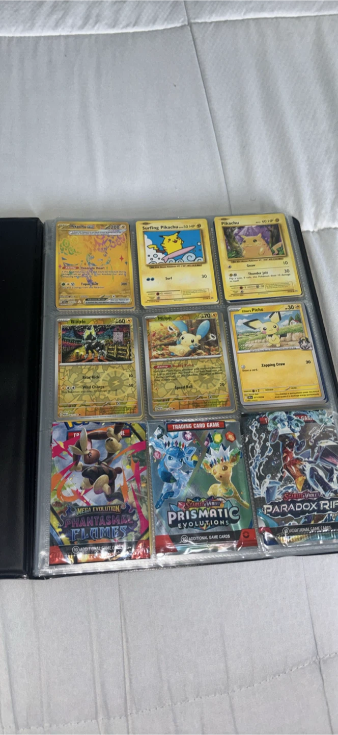 Pokémon Trading Card Collection Binder