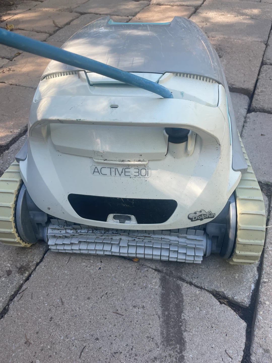 Dolphin Active 30i Robotic Pool Cleaner