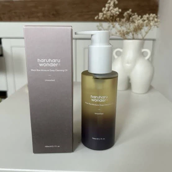 Haruharu wonder black rice cleansing toner