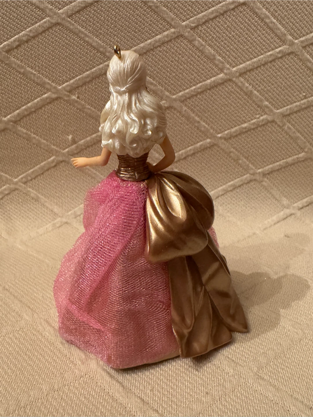 Hallmark Keepsake Celebration Barbie 2009 Ornament - photo 4
