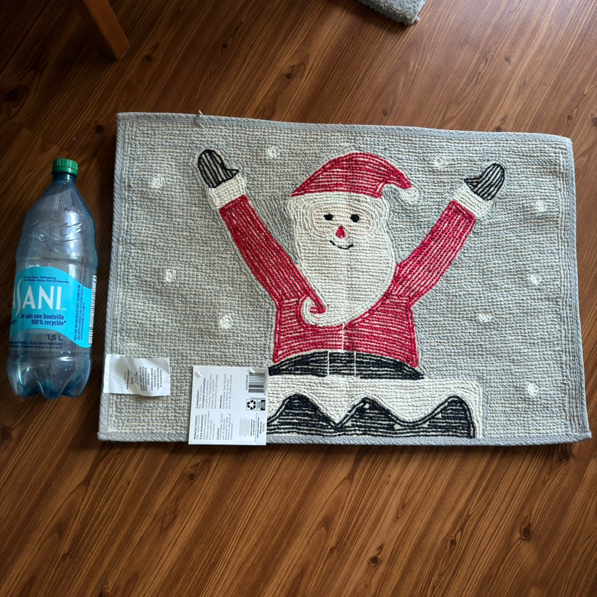 Brand New With Tags Holiday Time Santa Bath Mat - photo 2