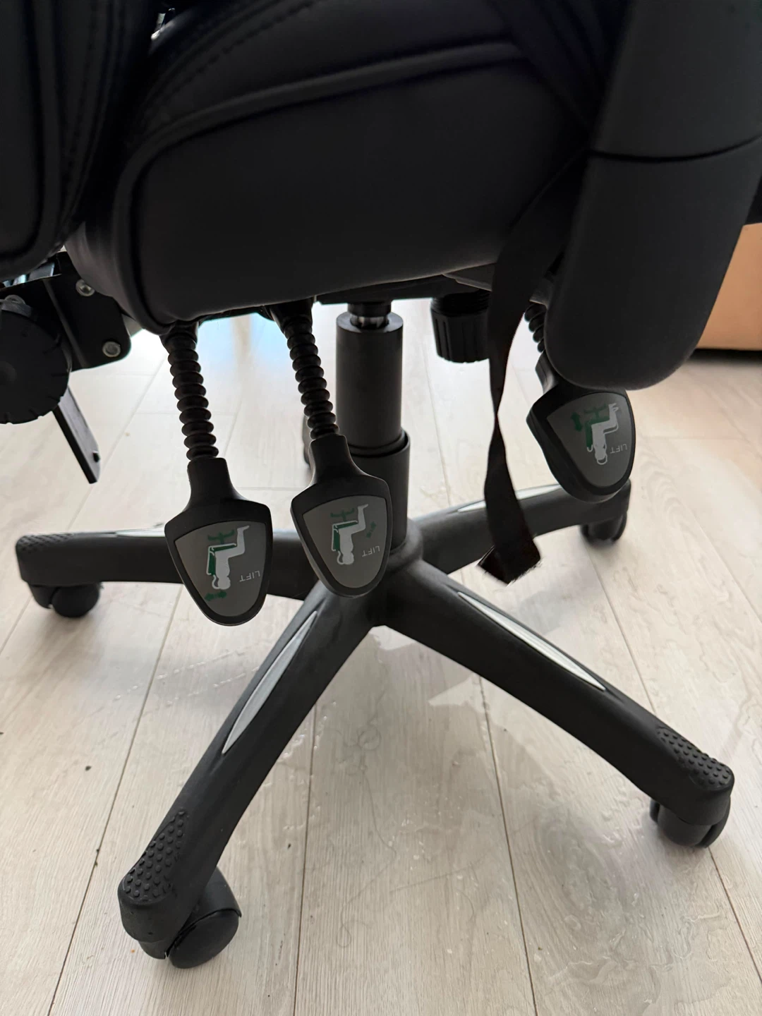 Black Ergonomic Office Chair and Glass Top Desk - photo 3