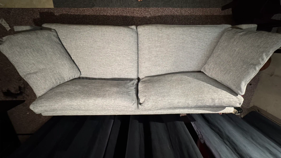 Article Light grey fabric sofa (good as new) - photo 4