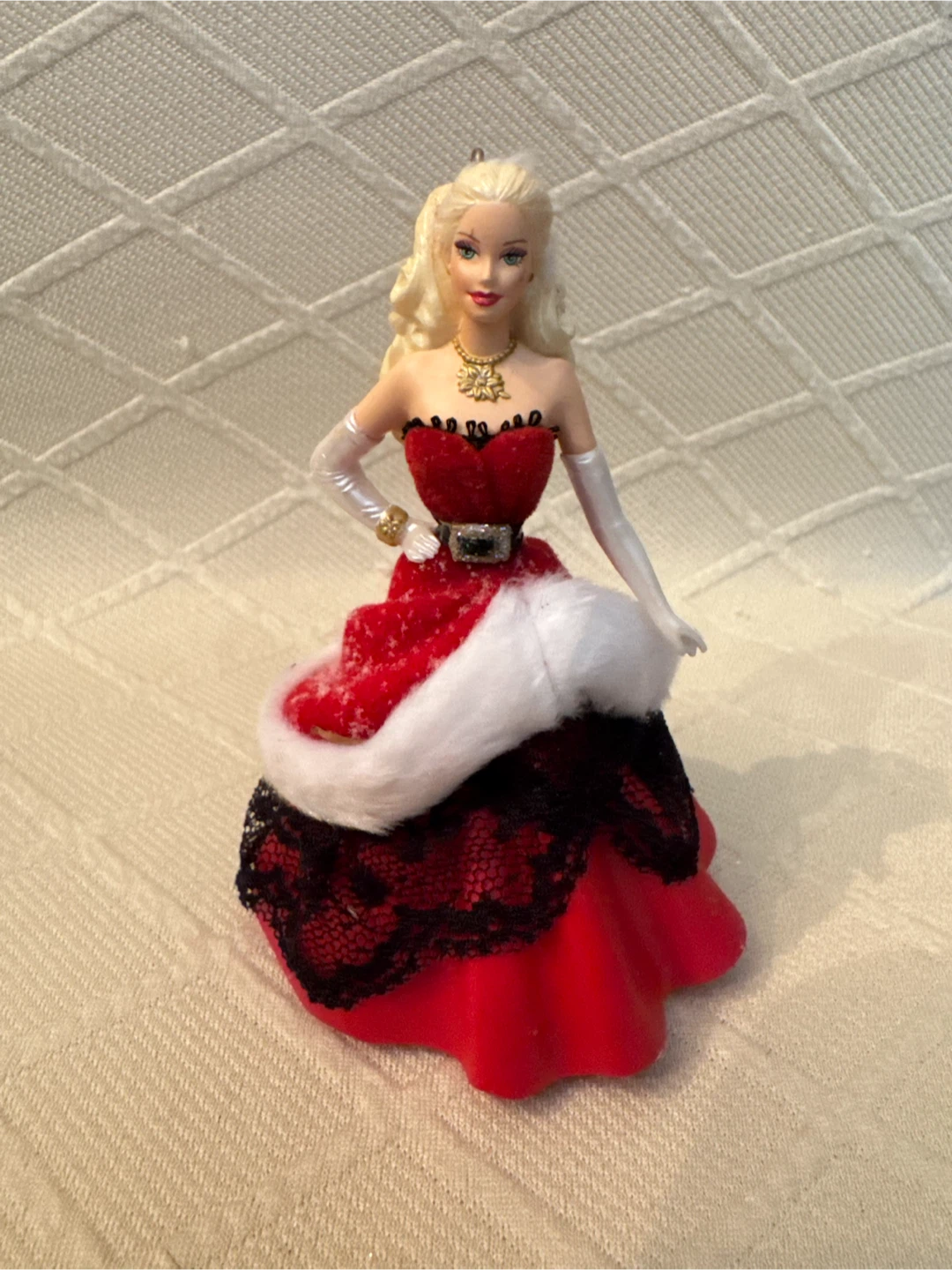 Hallmark Keepsake Celebration Barbie Ornament - photo 2