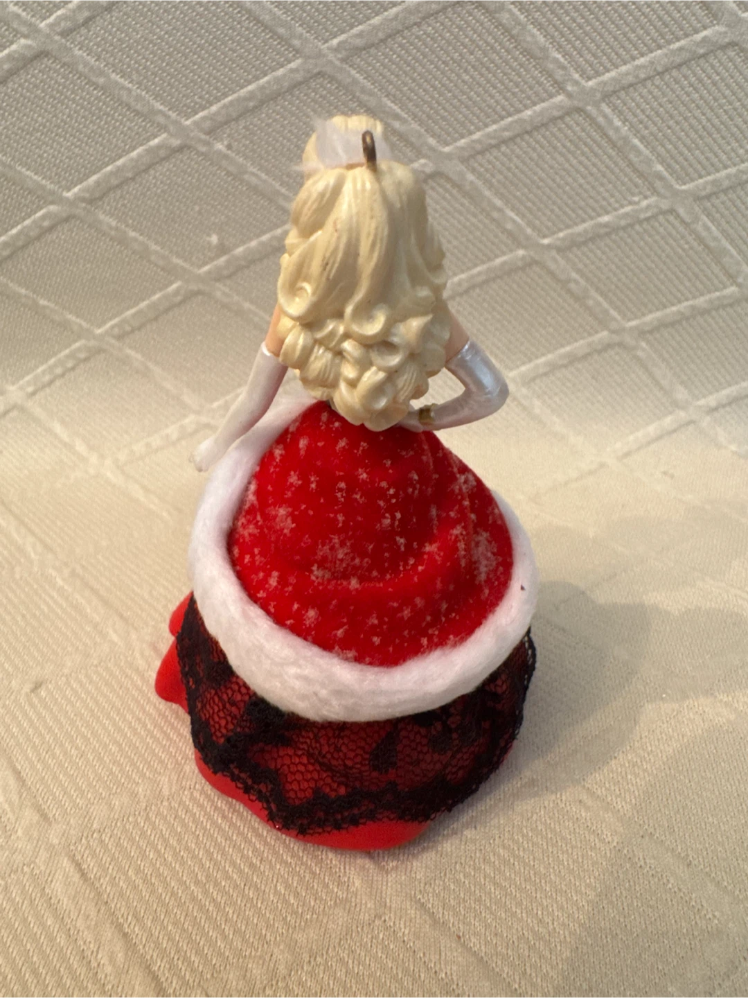 Hallmark Keepsake Celebration Barbie Ornament - photo 4