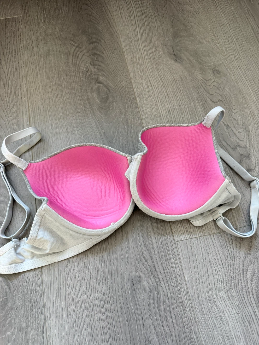 Three PINK/VS Bras Bundle - photo 4