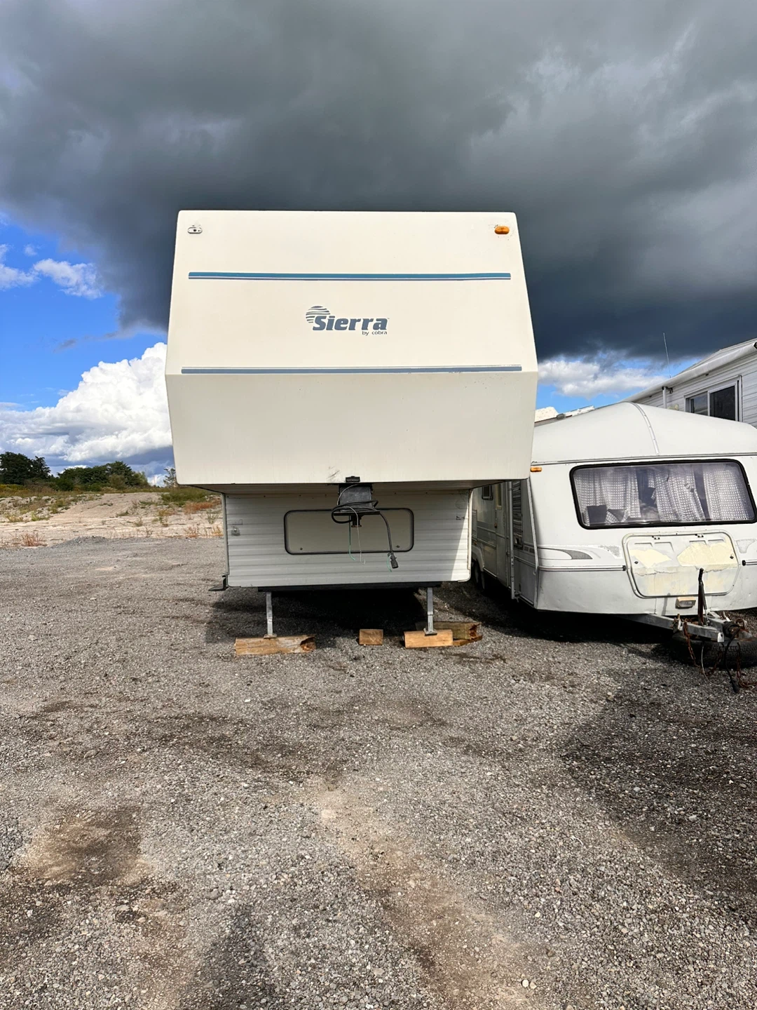 Sierra by Cobra fifth wheel trailer