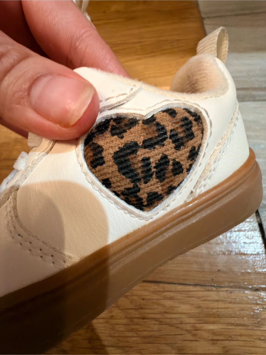 Old Navy Toddler White Sneakers with Leopard Heart - photo 4