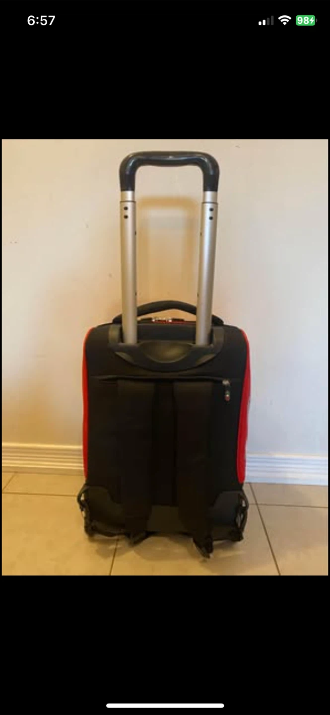 Travel Backpack on wheels: Ferrari Scuderia Limited Edition!
