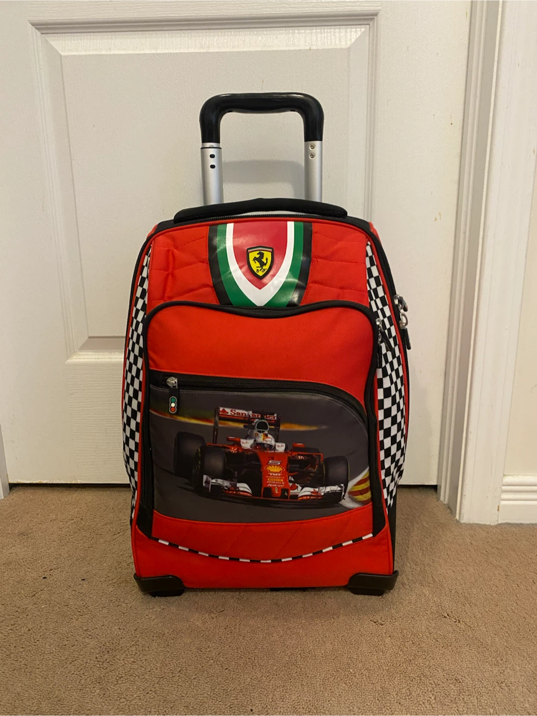 Travel Backpack on wheels: Ferrari Scuderia Limited Edition! - photo 3