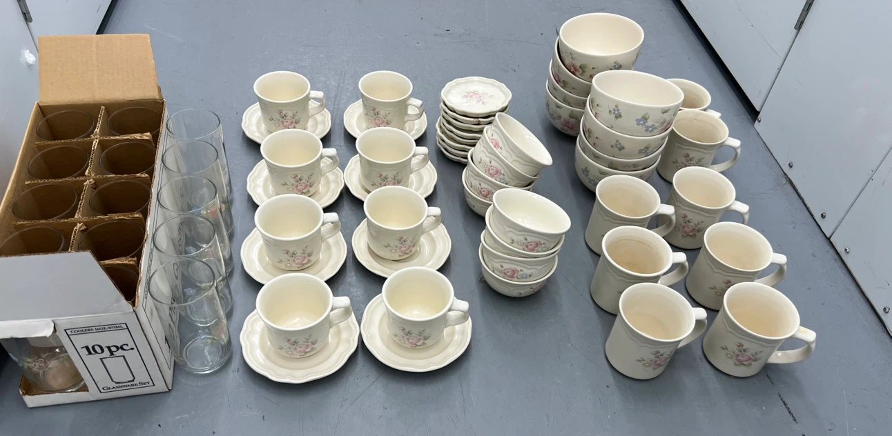 Huge Vintage Pfaltzgraff "Tea Rose" - photo 5
