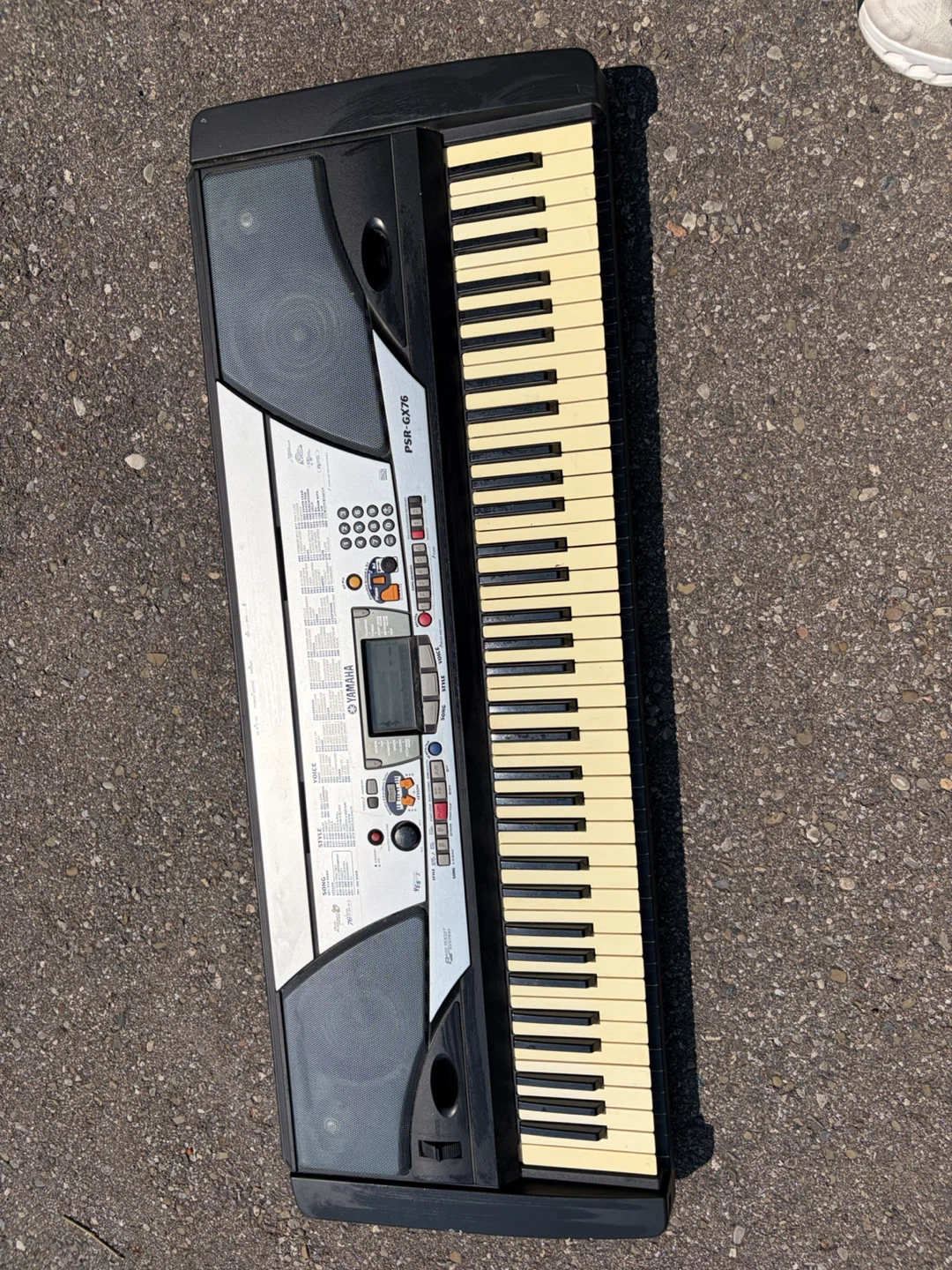 Yamaha PSR-GX76 Keyboard - photo 2