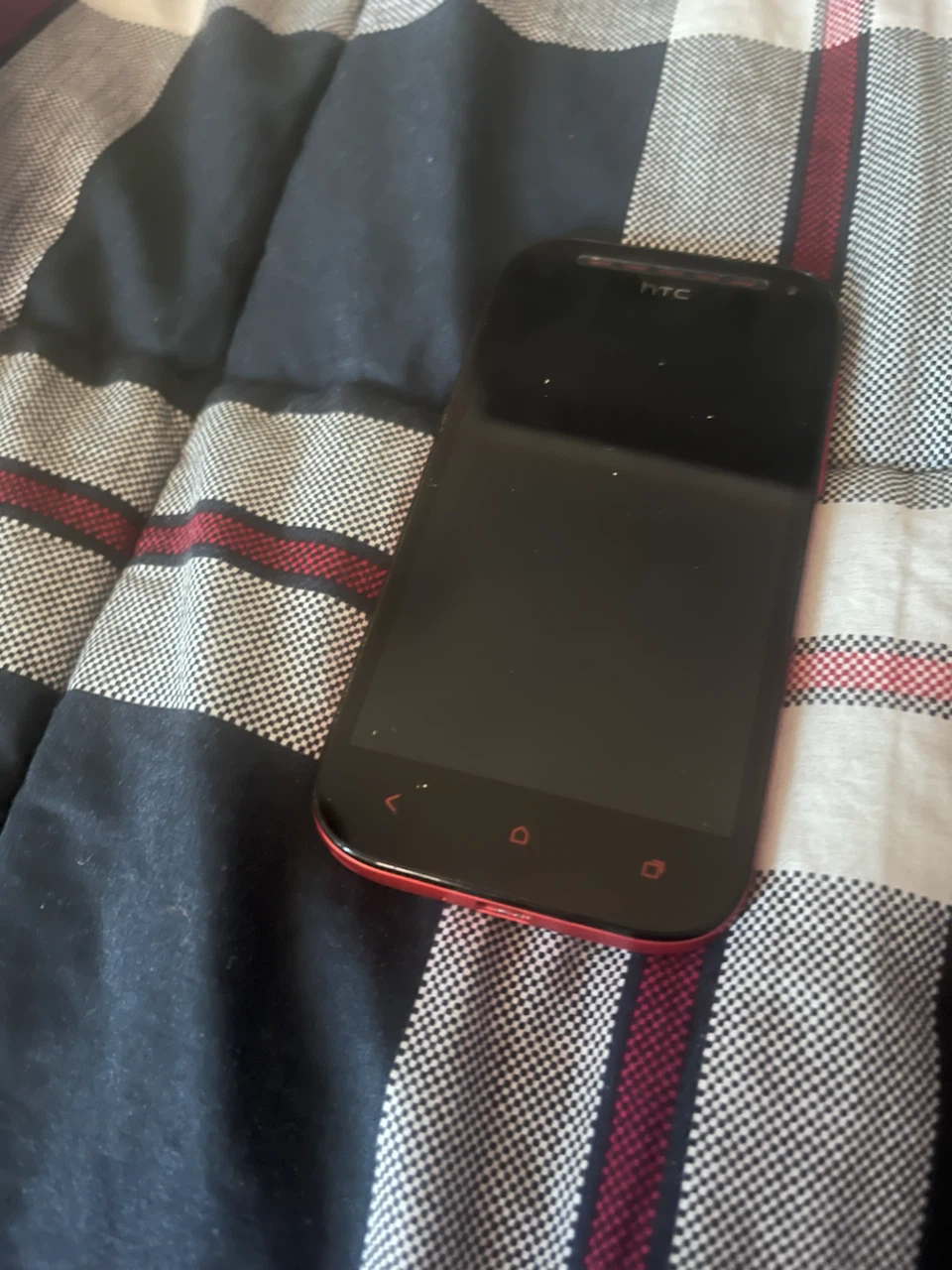 Red HTC Smartphone - photo 2