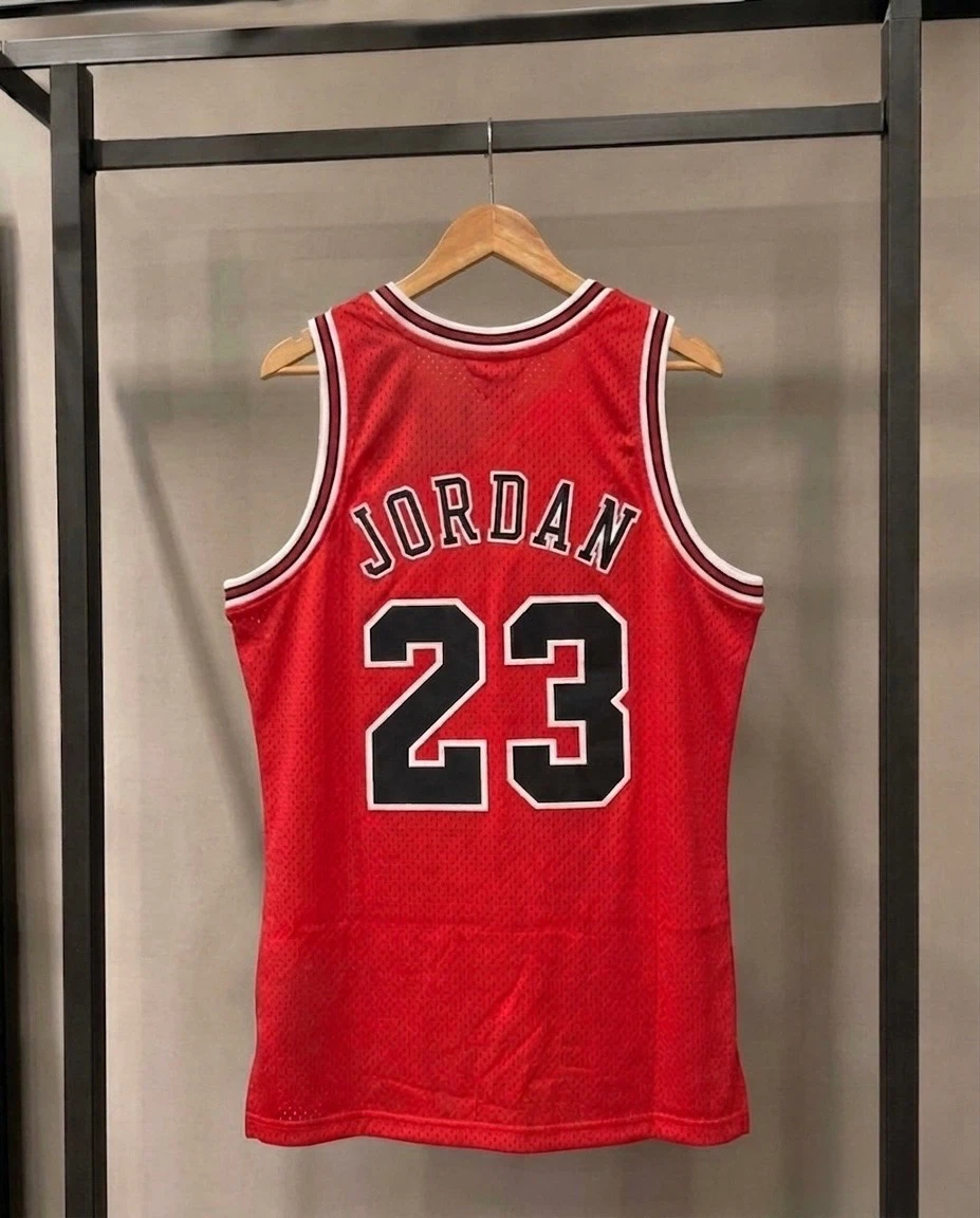 Hardwood Classic Michael Jordan Bulls Jersey Brand New - photo 3