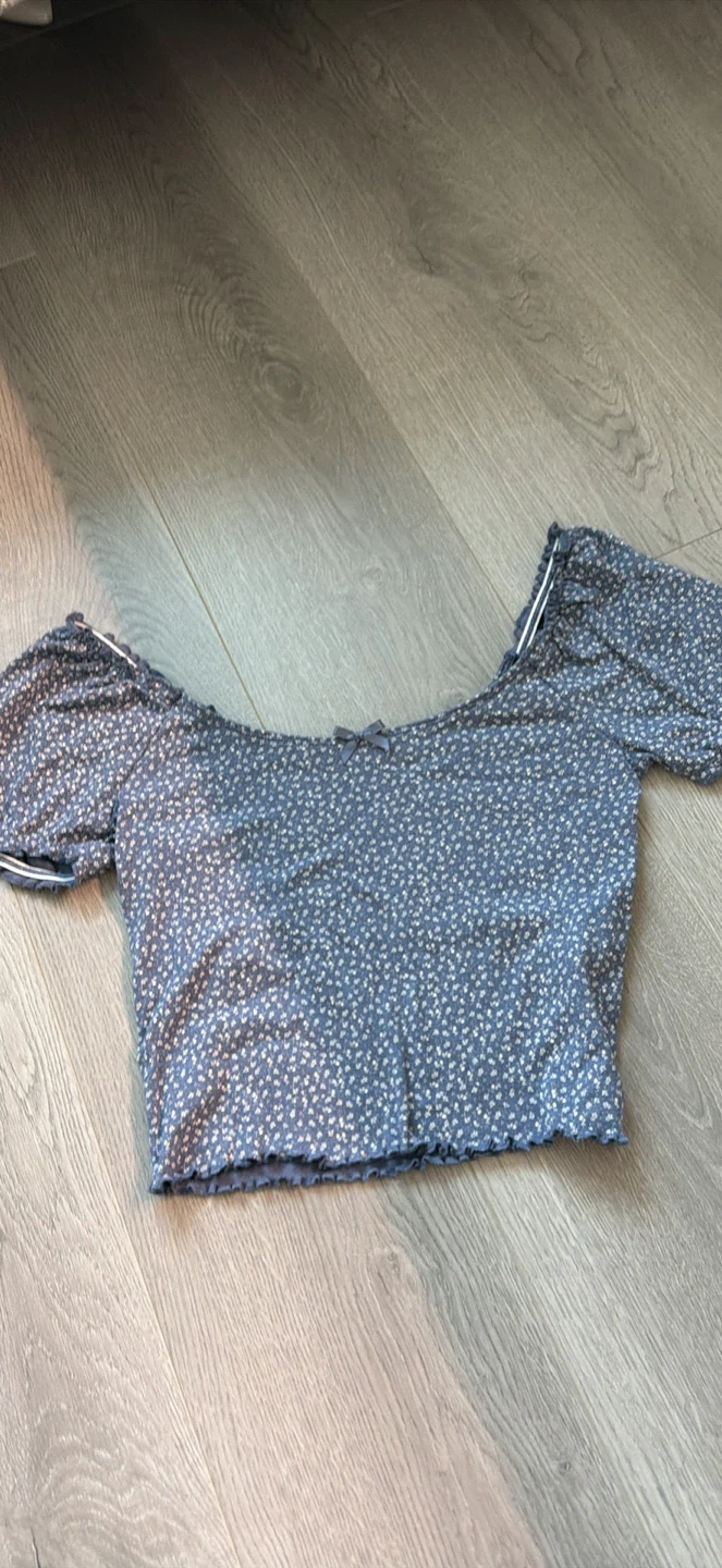 Vintage American Eagle Off-Shoulder Top