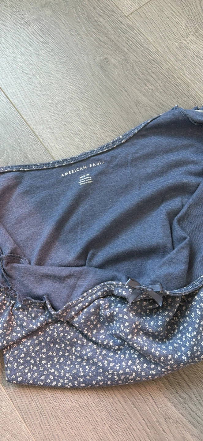 Vintage American Eagle Off-Shoulder Top - photo 3