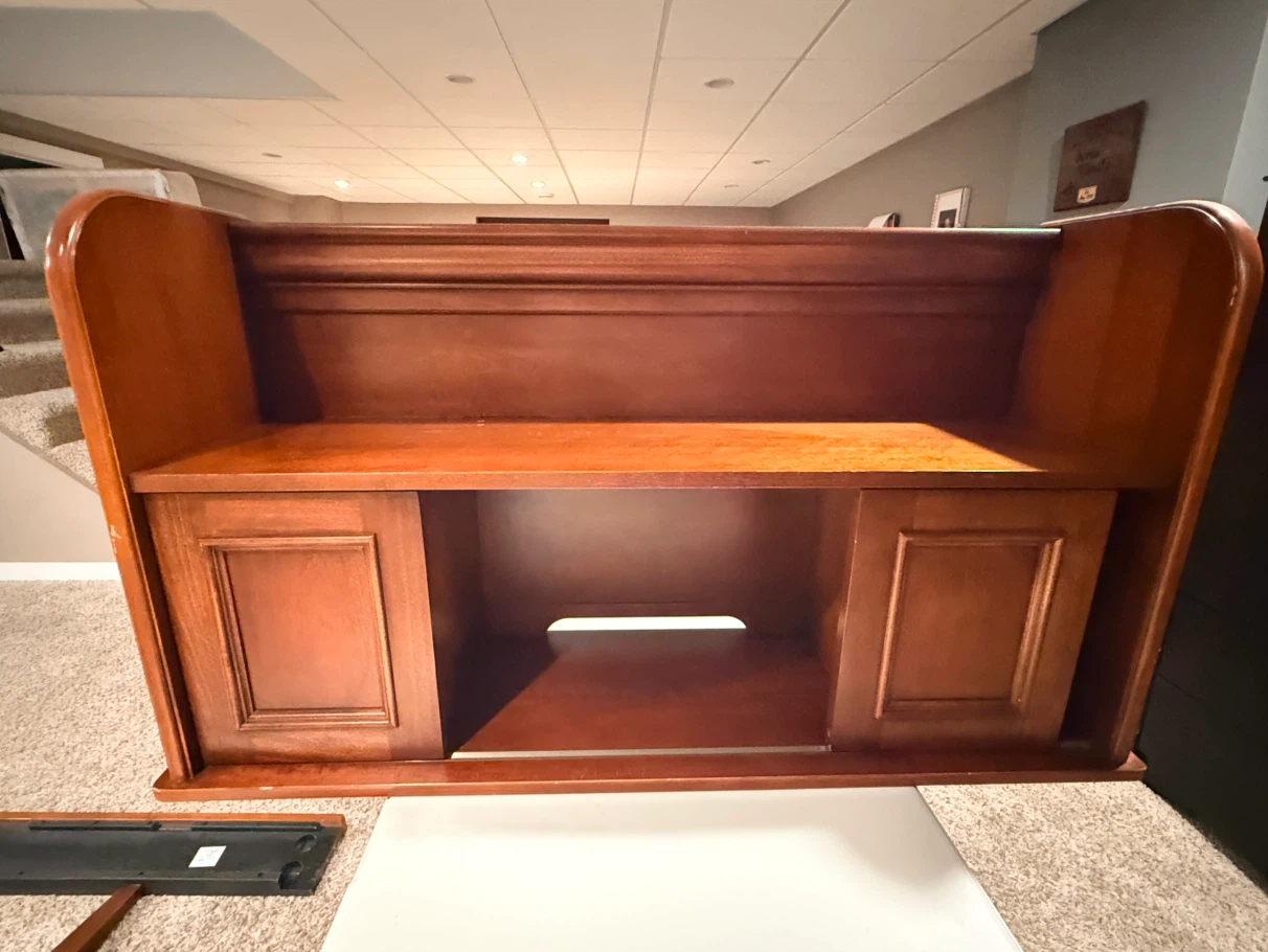 Samson International Wood Hutch