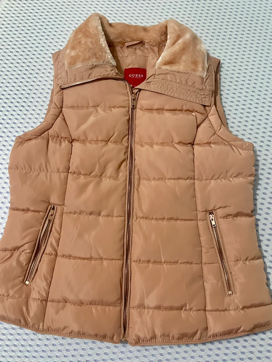 Guess Puffer Vest with Faux Fur Collar - photo 4