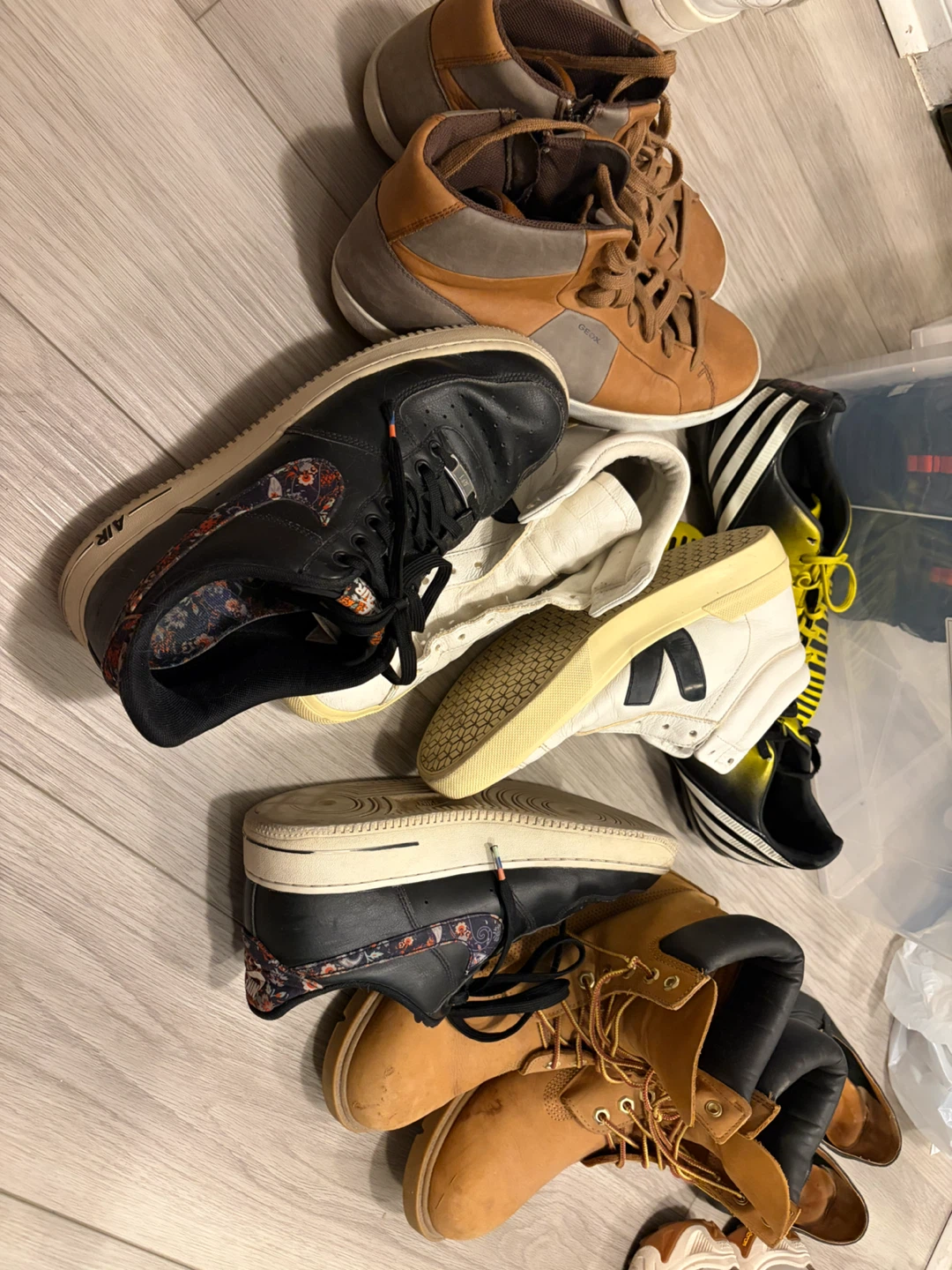 Mixed Lot of Men's Shoes