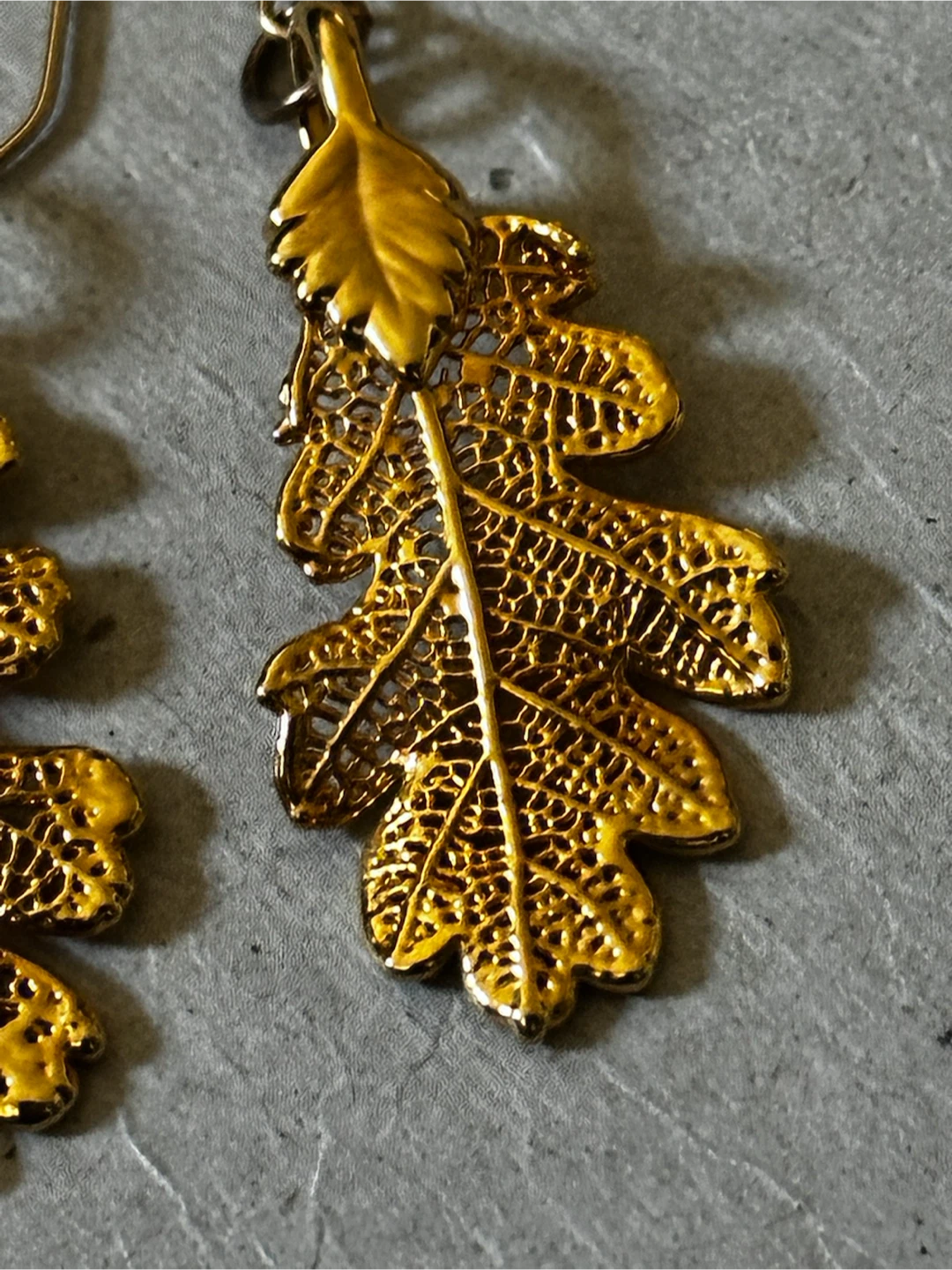 Vintage 14K Gold Filled Oak Leaf Earrings 2" 4.2g - photo 2