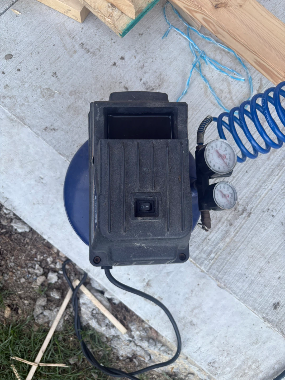 Campbell Hausfeld 100 PSI Air Compressor